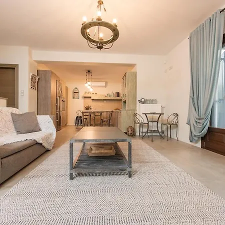 The Olive Nyaraló *